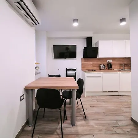 Vacation Station Apartma *