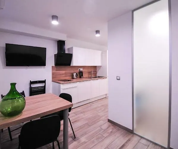 Vacation Station * Πιράν