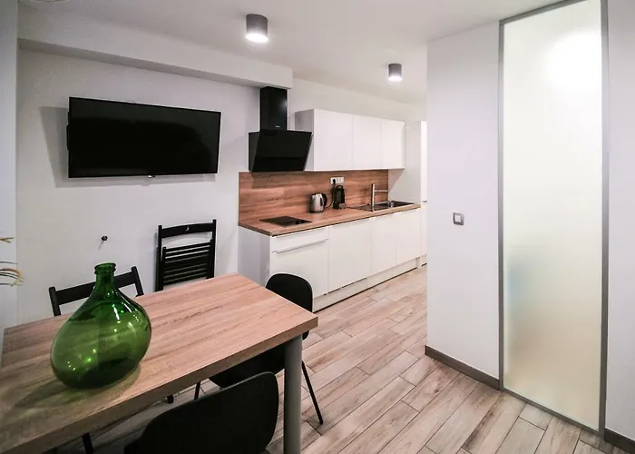 Vacation Station * Πιράν